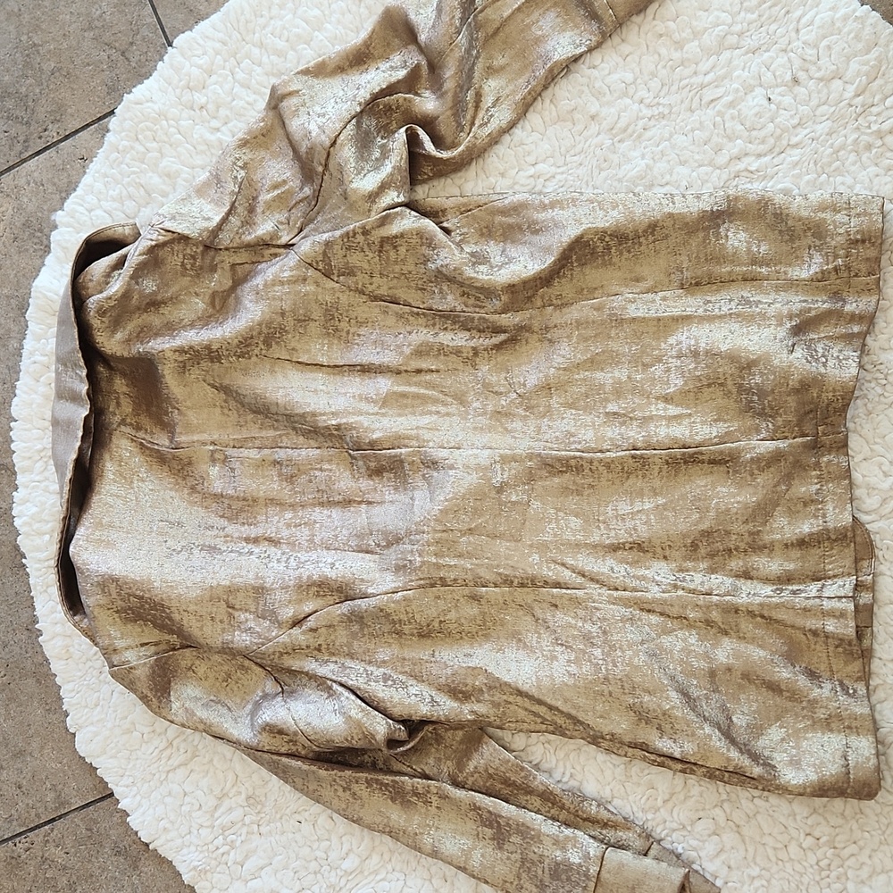 NWOT..Gold Blazer - Picture 4 of 9